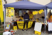Informationsstand von Amnesty International Schwäbisch Hall - Crailsheim bei der Fairen Meile 2021